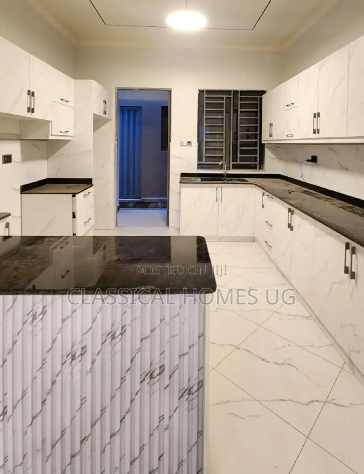 4bdrm Bungalow in Akright Bwebajja, Central Division for rent