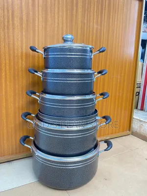Cooking and Serving Dishes Set
