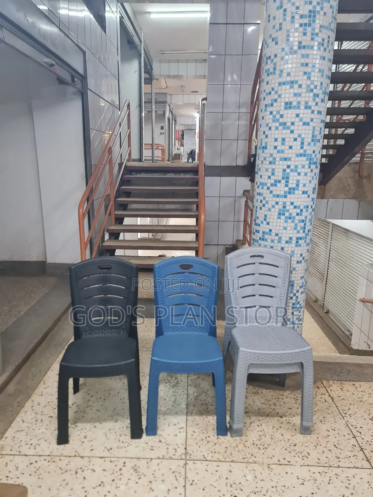 Stocked Outdoor Indoor Plastic Chairs Plastic Chairs