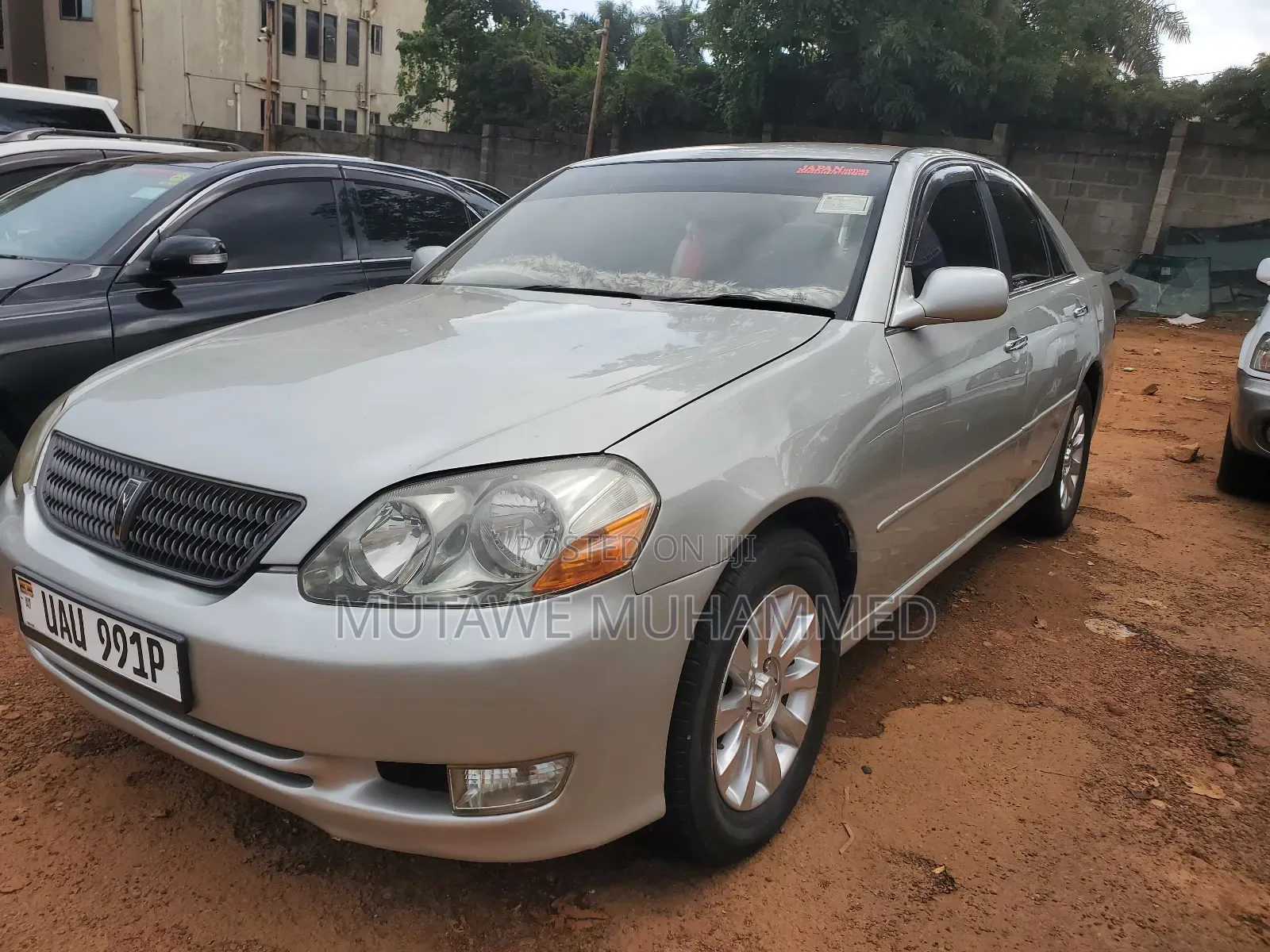 Toyota Mark II 2004 Silver