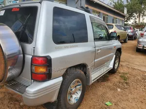 Mitsubishi Pajero 2005 Silver