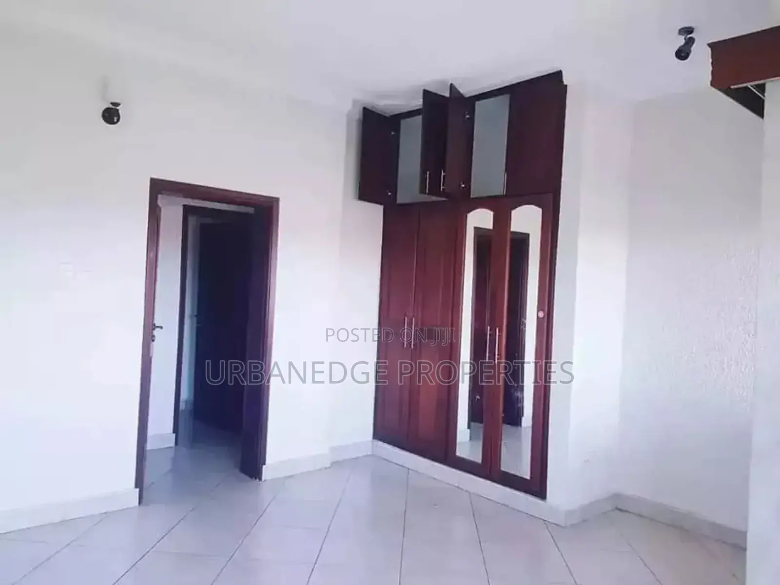 3bdrm Villa in Bugolobi, Central Division for rent