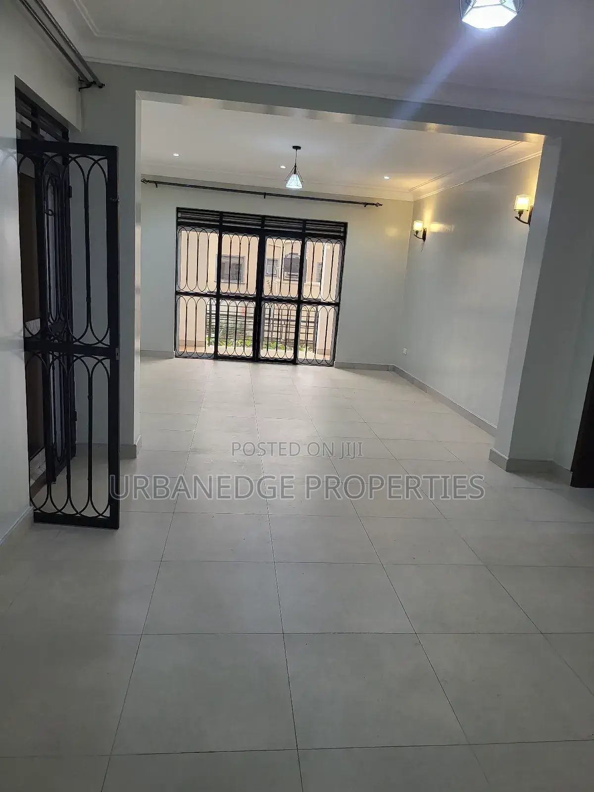 3bdrm Apartment in Lubowa, Central Division for rent