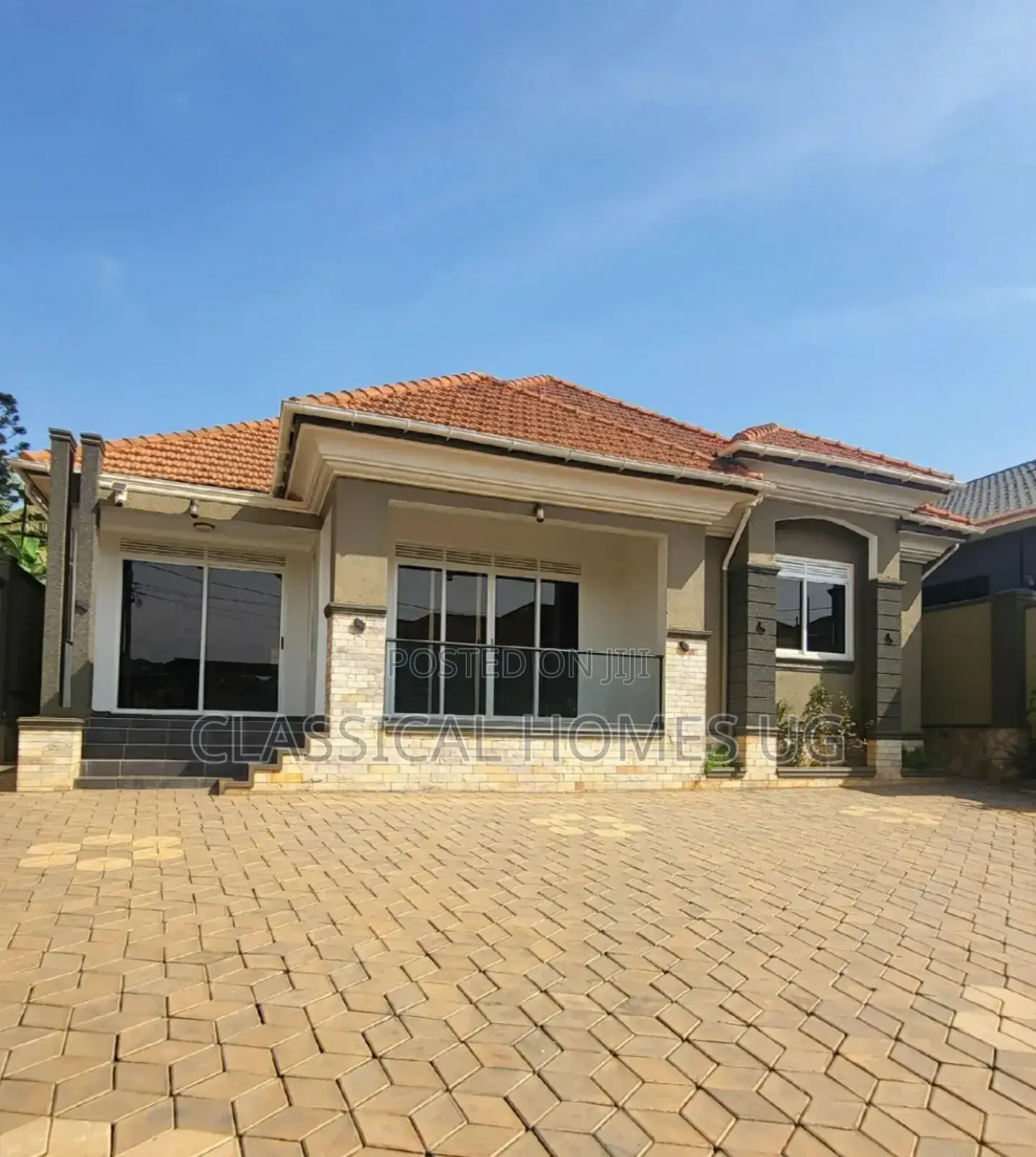 4bdrm Bungalow in Akright Bwebajja, Central Division for rent