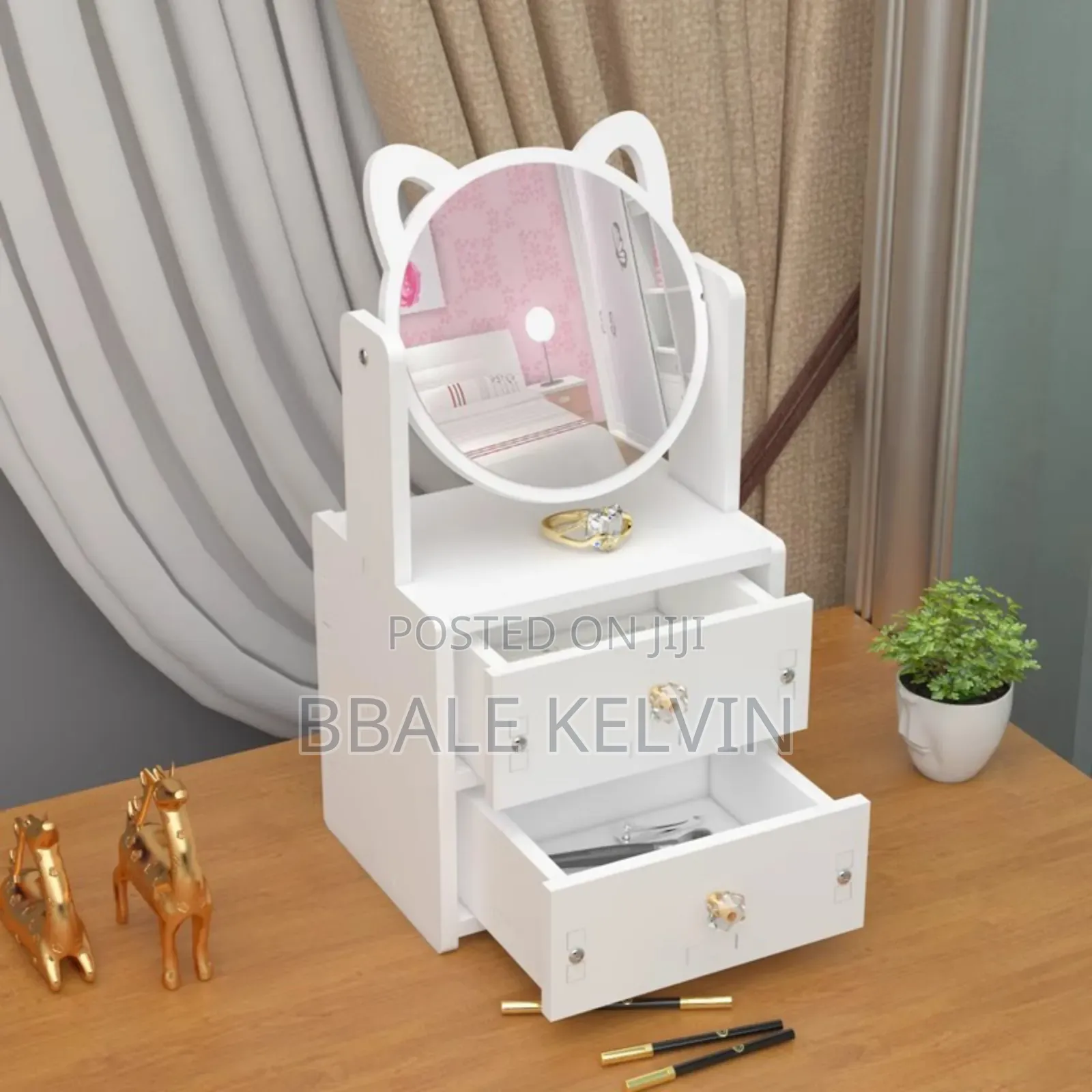 Portable White Cosmetic Organizer, Make-Up Organizer With Cabinet