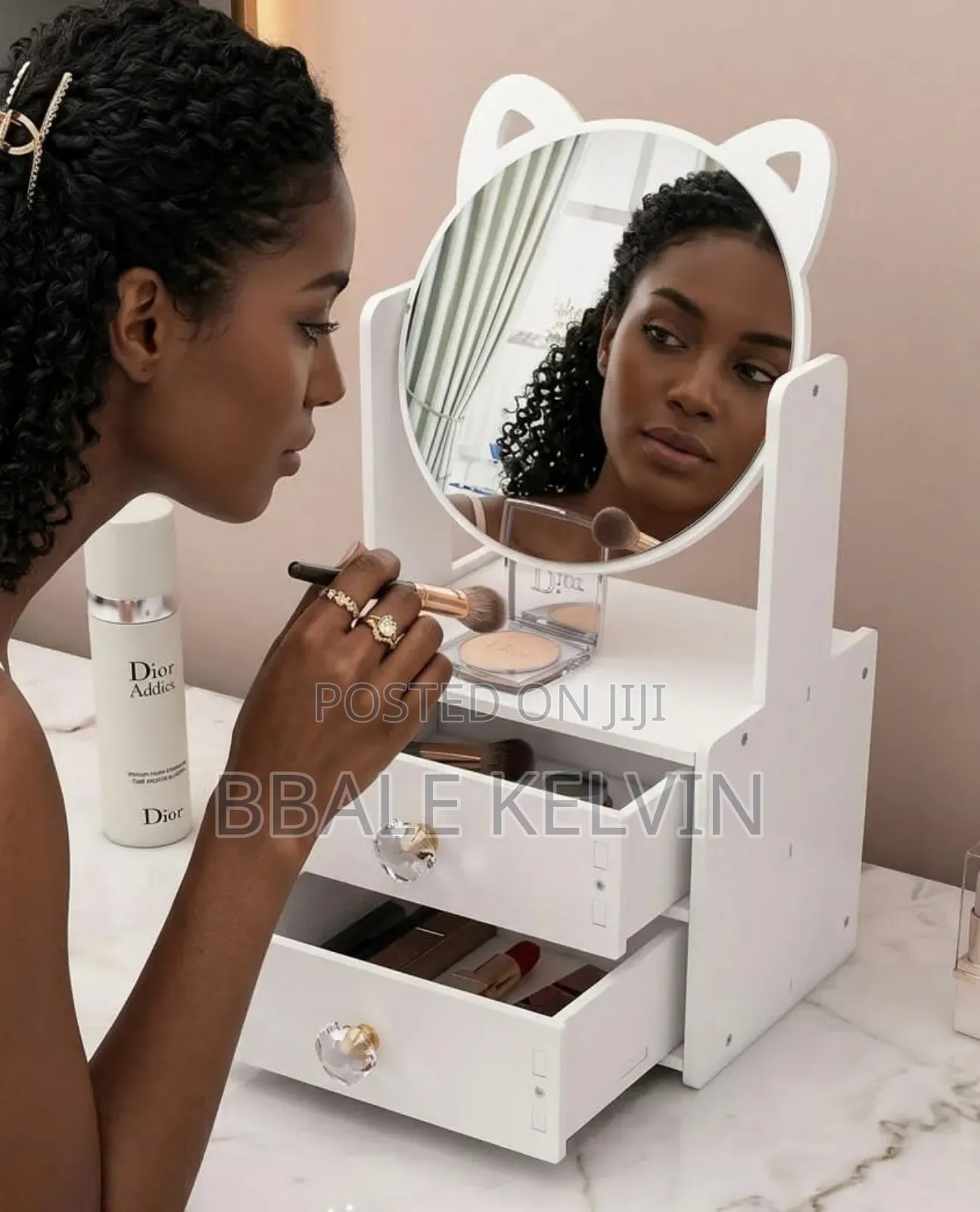 Portable White Cosmetic Organizer, Make-Up Organizer With Cabinet