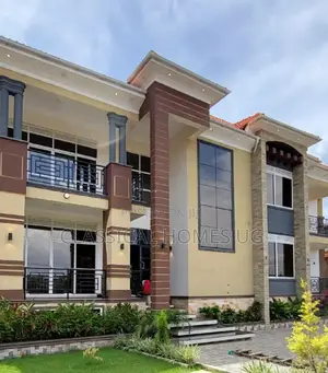 5bdrm Duplex in Akright Bwebajja, Central Division for rent