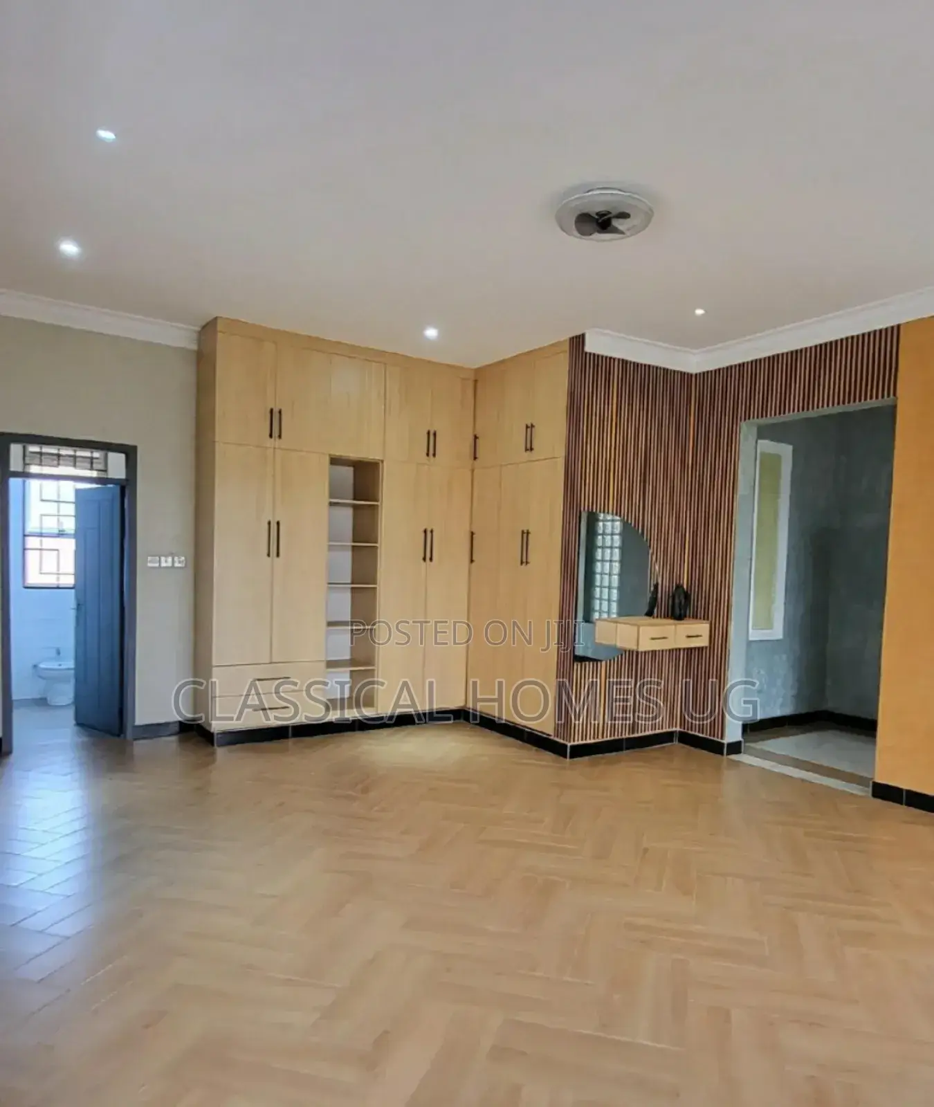 5bdrm Duplex in Akright Bwebajja, Central Division for rent