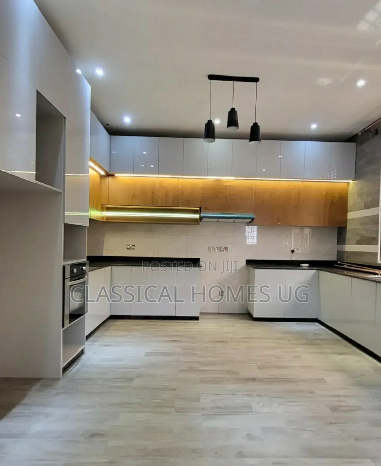 5bdrm Duplex in Akright Bwebajja, Central Division for rent