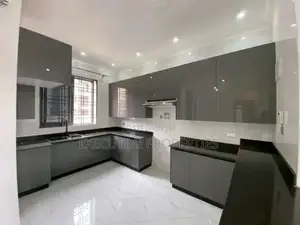 3bdrm Apartment in Muyenga, Central Division for rent