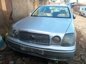 Toyota Progress 2004 Silver