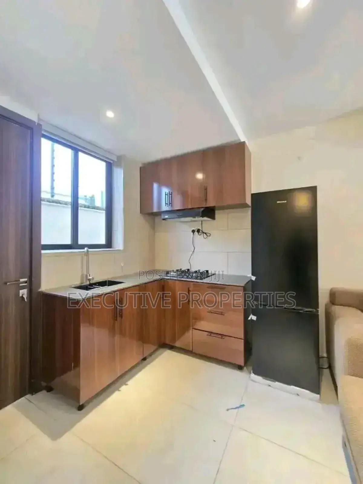 3bdrm Villa in Muyenga, Central Division for rent