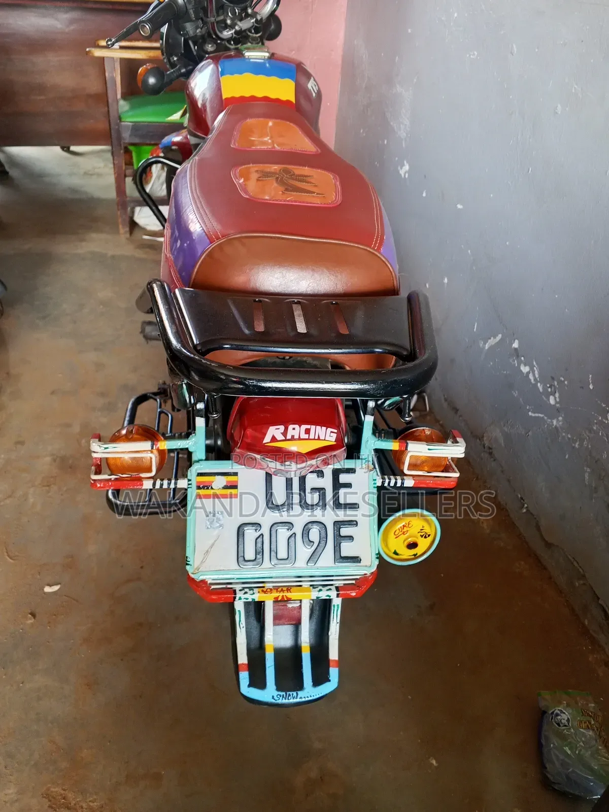 TVS HLX 125 2024 Red