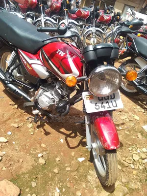 TVS HLX 125 2024 Red