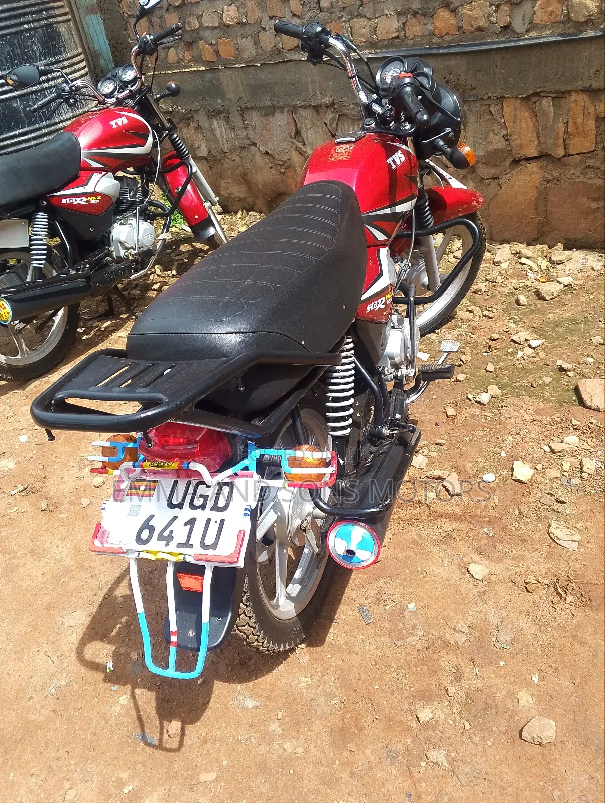 TVS HLX 125 2024 Red