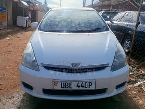 Toyota Wish 2005 White