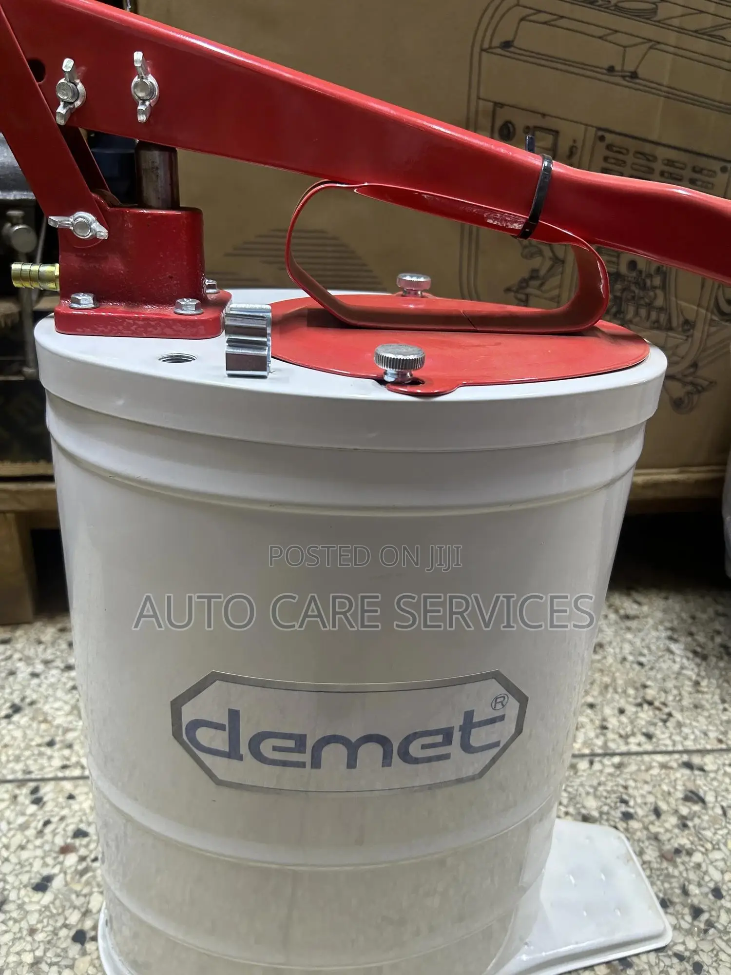 Pressure Bucket Pump