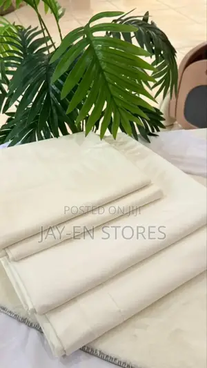 Off White Heavy Cotton Bedsheet