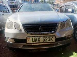 Mitsubishi Airtrek 2002 Silver