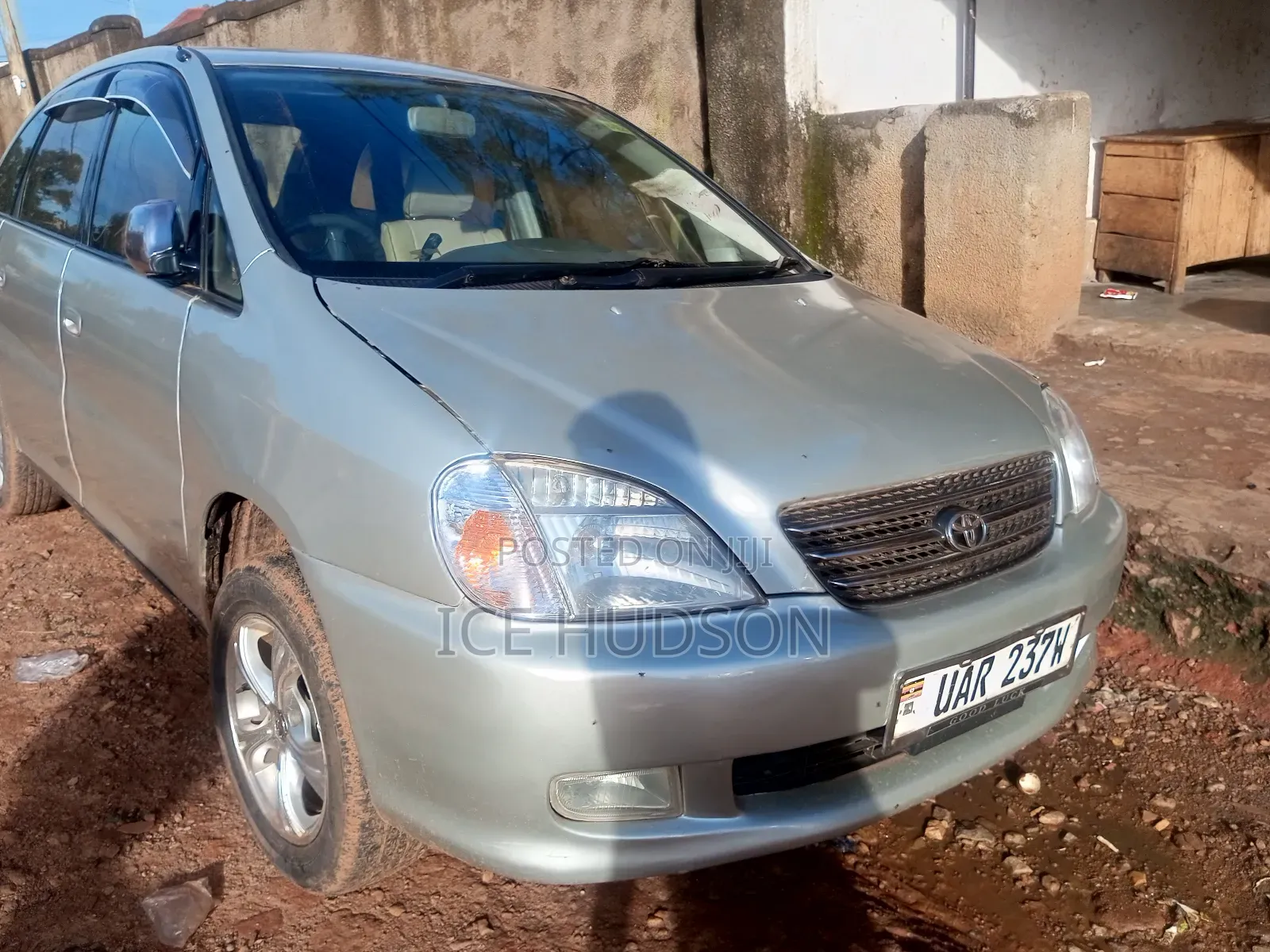 Toyota Nadia 2000 Silver