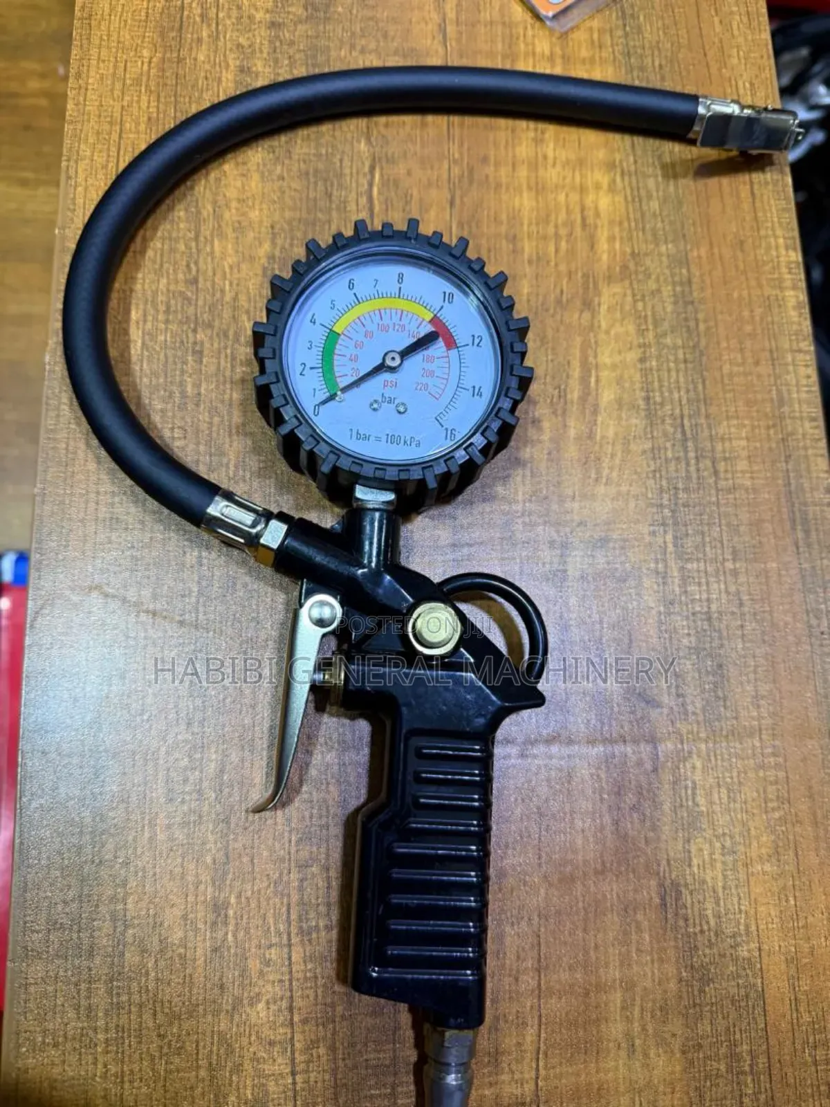 Quick Connect Tire Inflator Deflator With Gauge for Cars