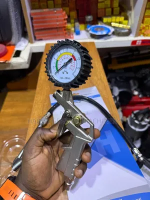 Analog Tires Pressure Gauges With Inflator,Heavy Duty Rubber Hose