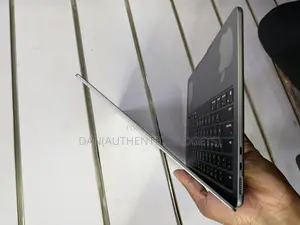 Laptop Apple MacBook Air 2022 M2 8GB Apple M2 SSD 256GB
