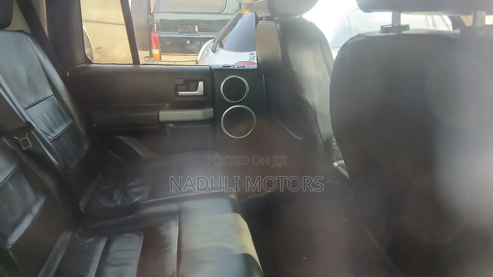 Land Rover Discovery 2012 Gray