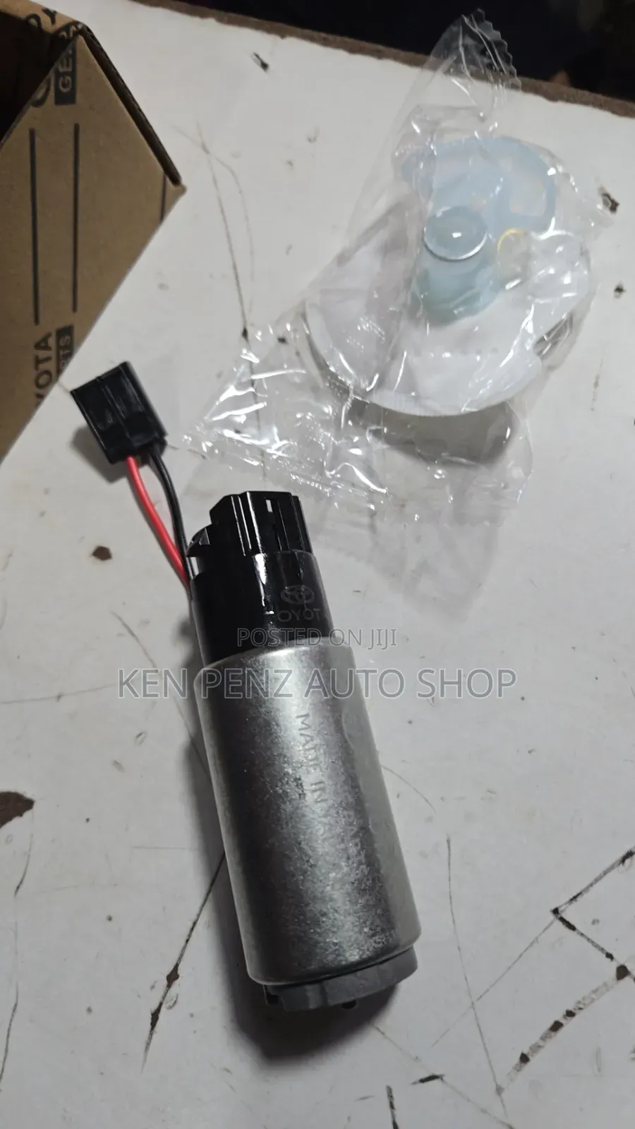 Toyota Mark X 2010 Fuel Pump ( With Upper Locks )