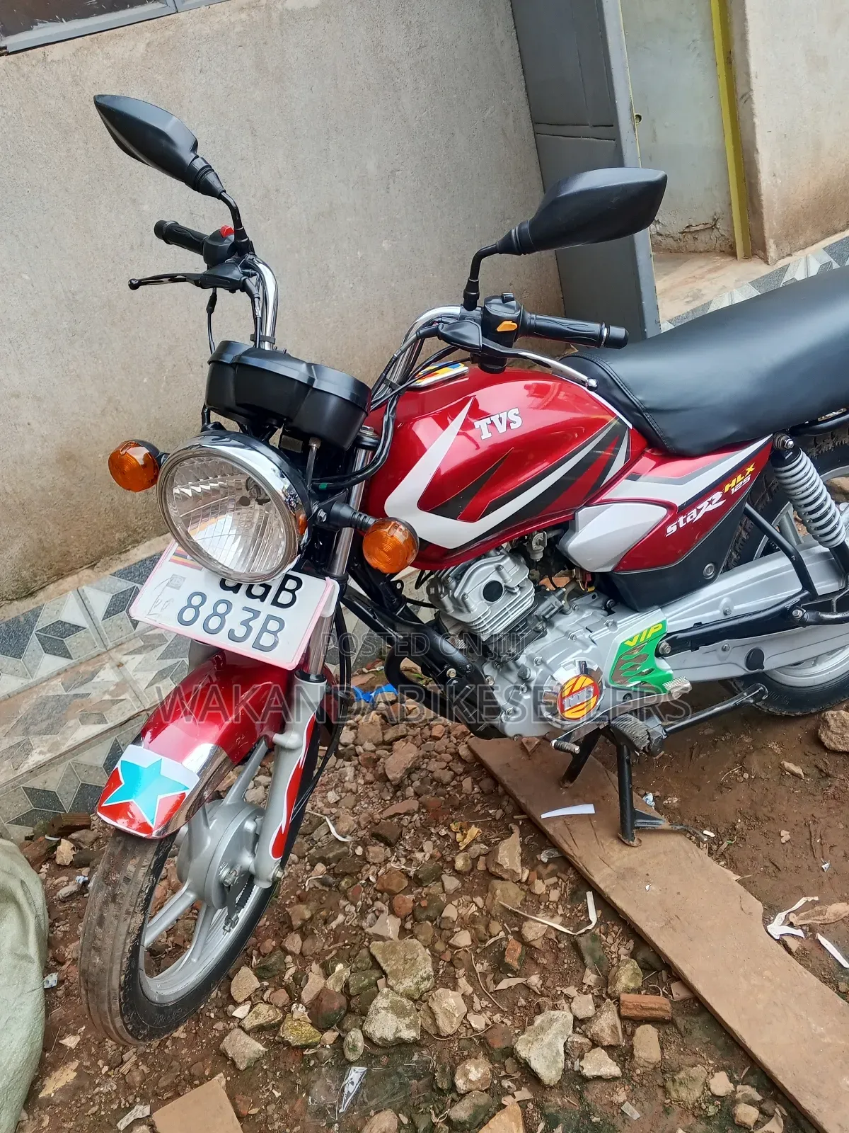 TVS HLX 125 2024 Red