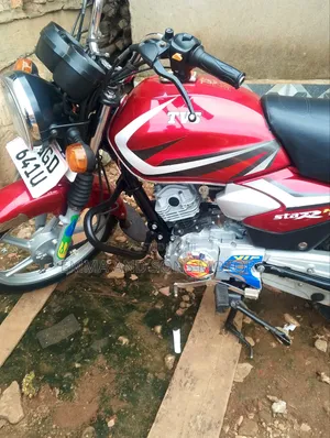 TVS HLX 125 2024 Red