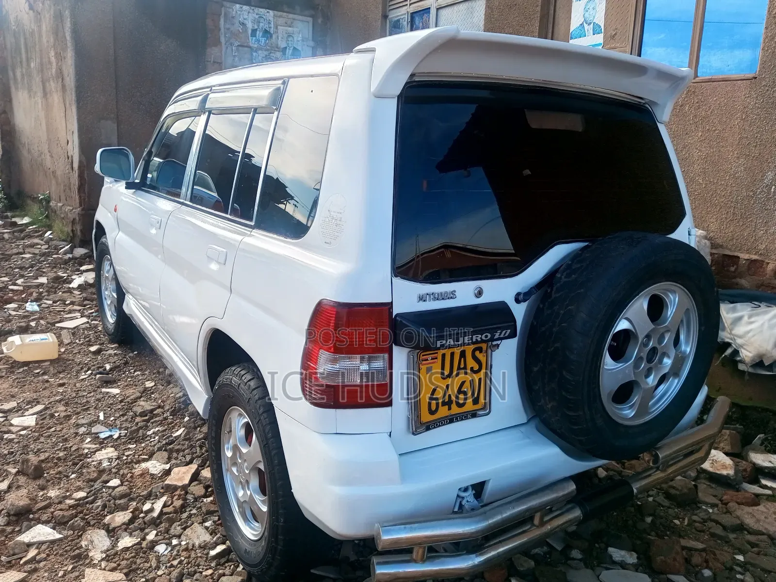 Mitsubishi Pajero IO 1999 White