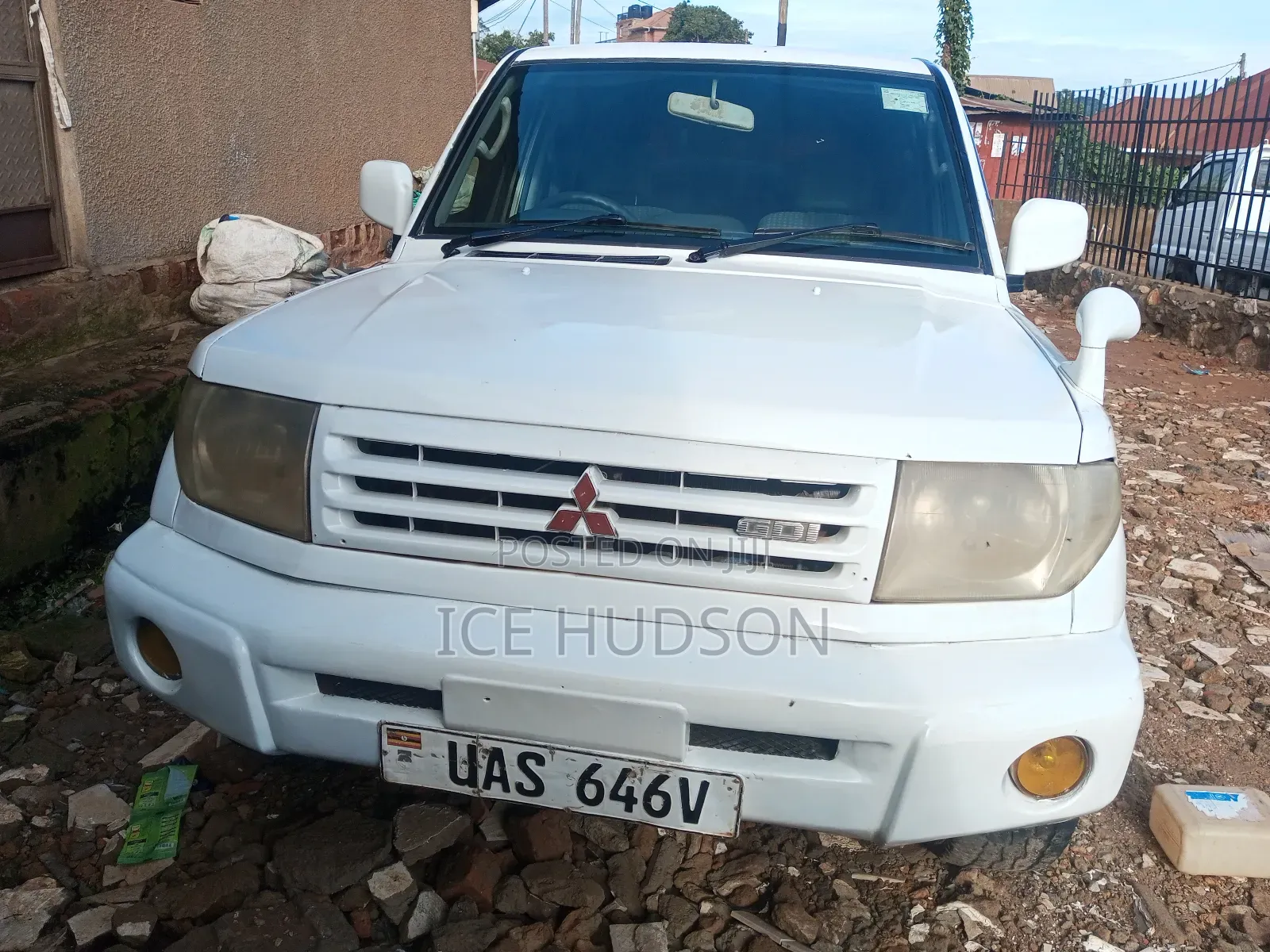 Mitsubishi Pajero IO 1999 White