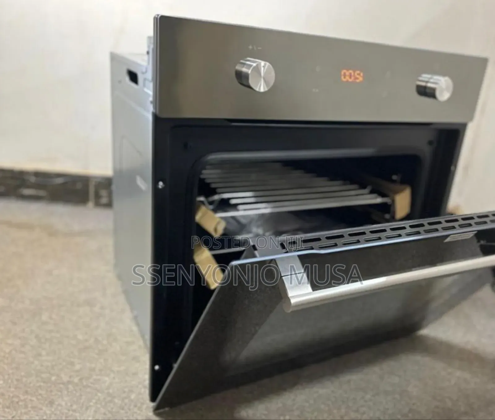 Iqra Levella 60cm Built-in Electric Oven With Digital Display Rotiss