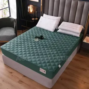 Simple Plain Mattress Cover