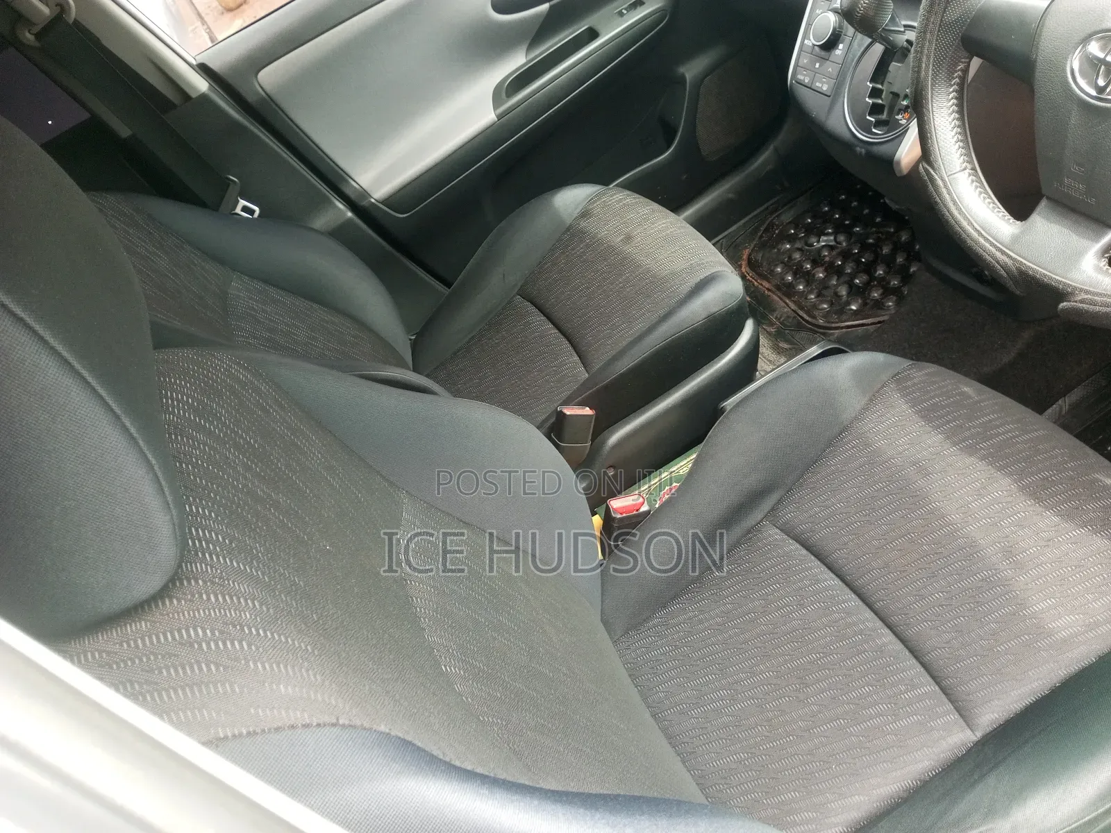 Toyota Wish 2012 White