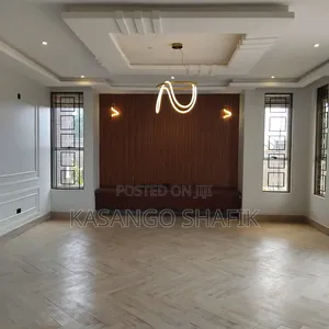 4bdrm Duplex in Kira for sale