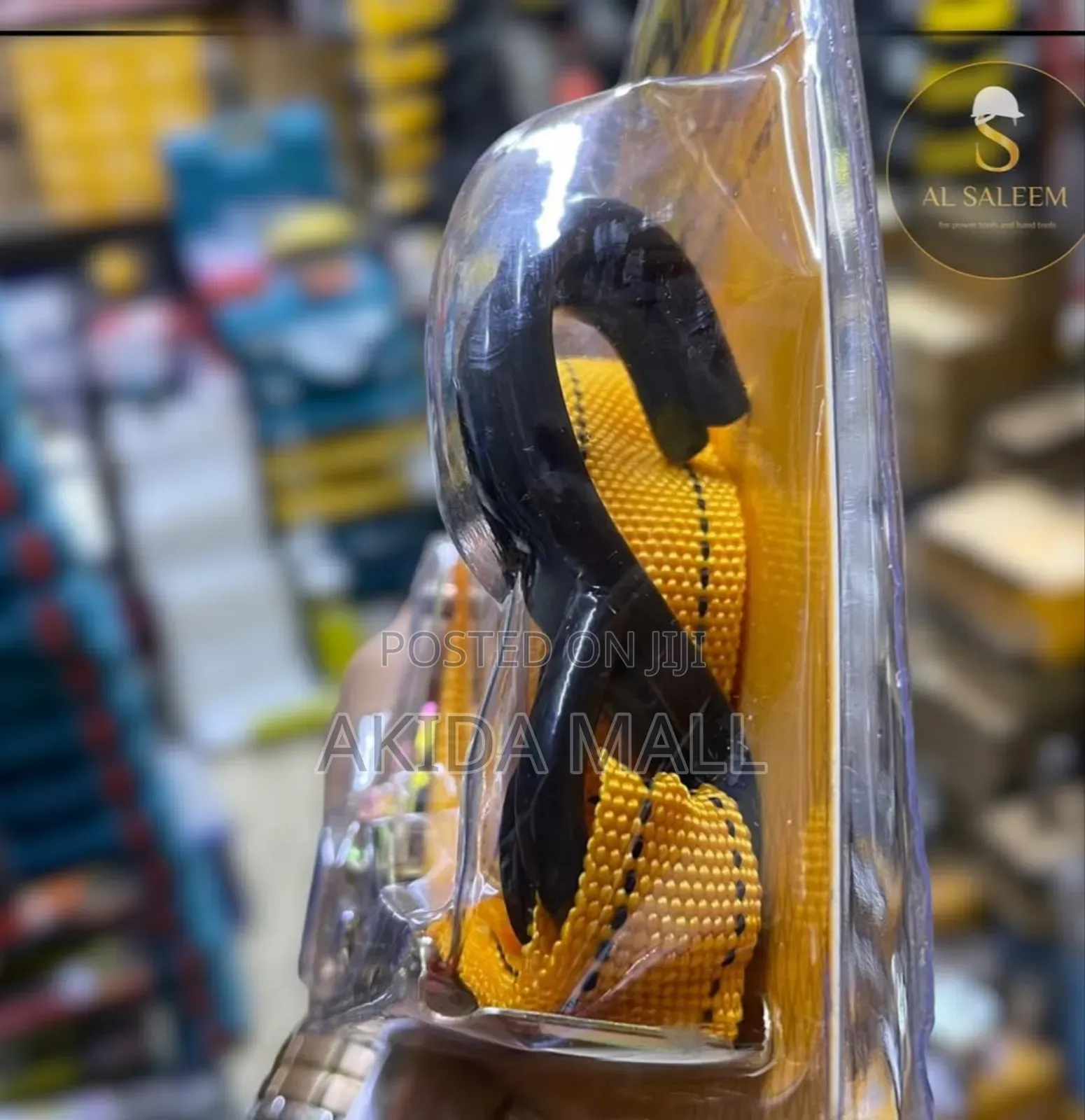 Cargo Lashing Ratchet Tie-down Strap For Securing Loads For Transport
