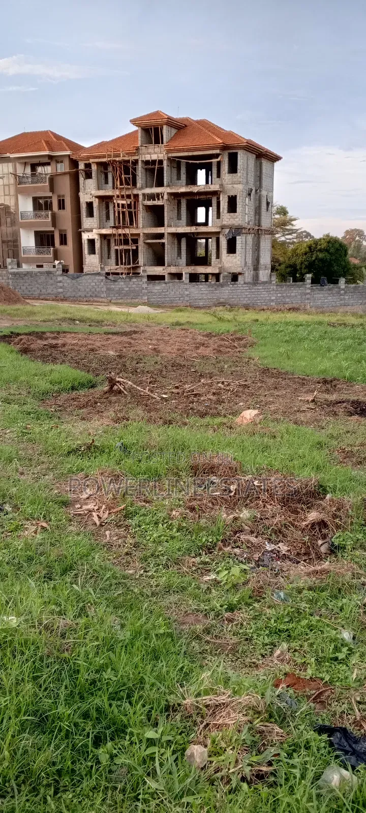 13.5 Decimals Plot at Kira-Bulindo Town Near Tarmac