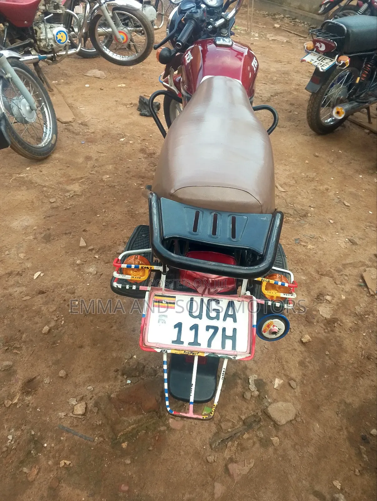 TVS HLX 125 2024 Red