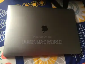 Laptop Apple MacBook Pro 2017 16GB Intel Core i7 SSD 512GB
