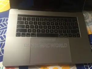 Laptop Apple MacBook Pro 2017 16GB Intel Core i7 SSD 512GB
