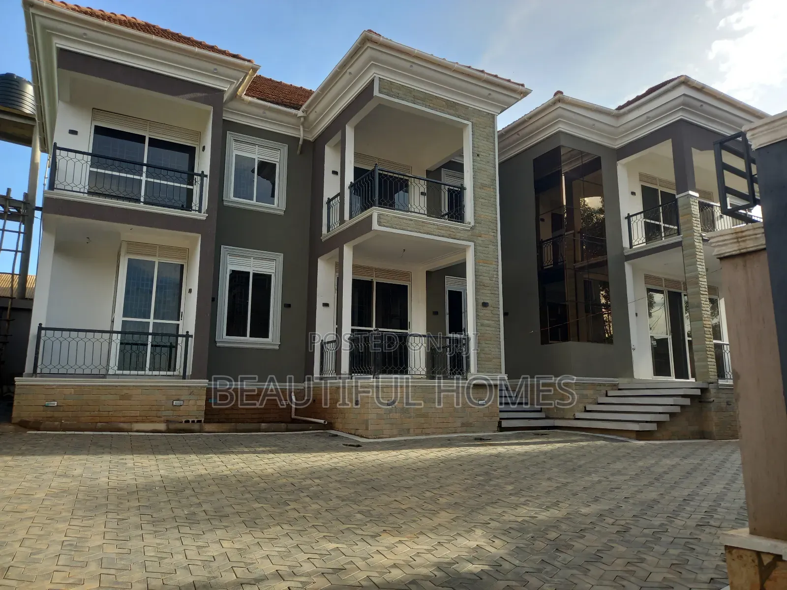 Furnished 5bdrm Mansion in Kira for sale