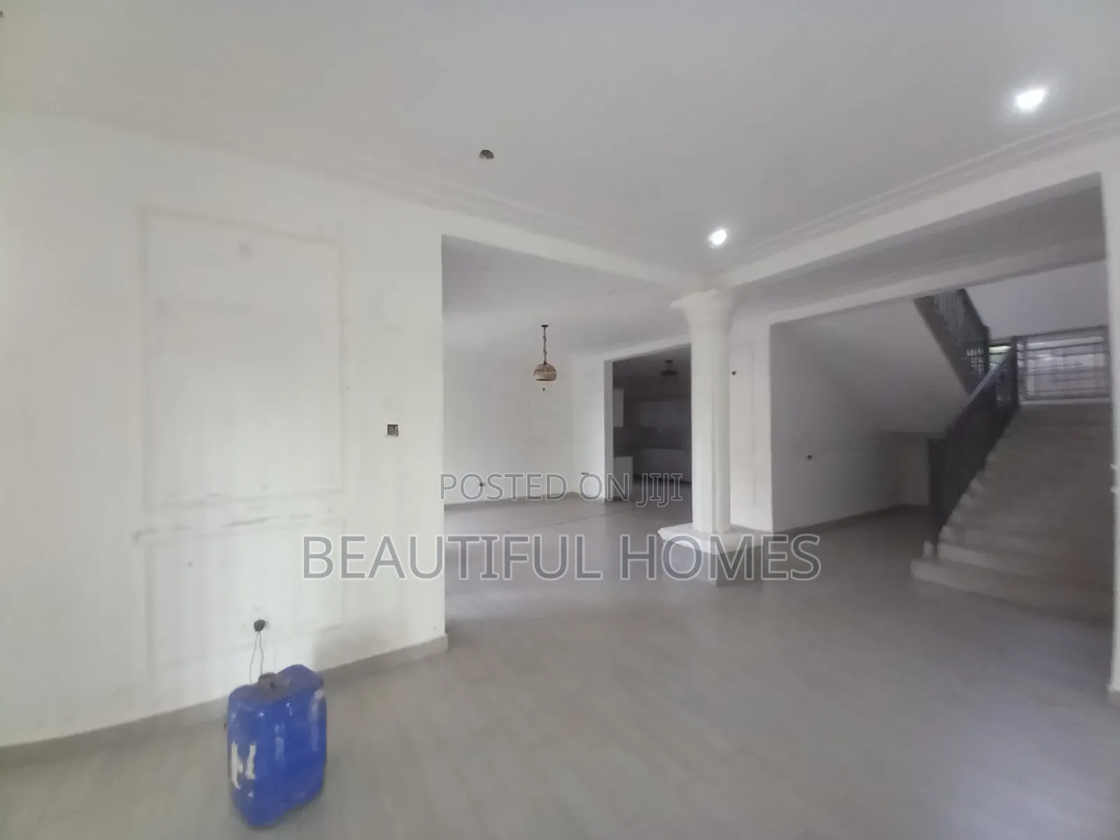 Furnished 5bdrm Mansion in Kira for sale