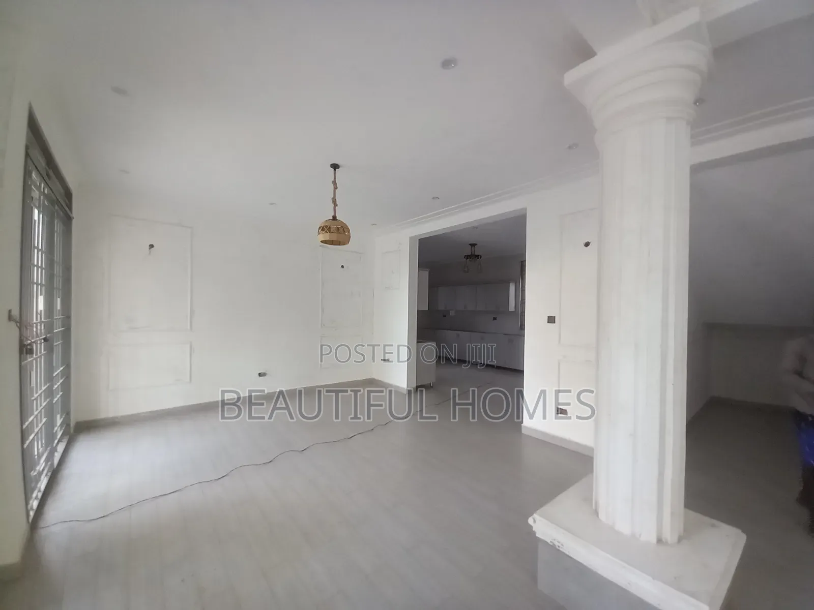 Furnished 5bdrm Mansion in Kira for sale