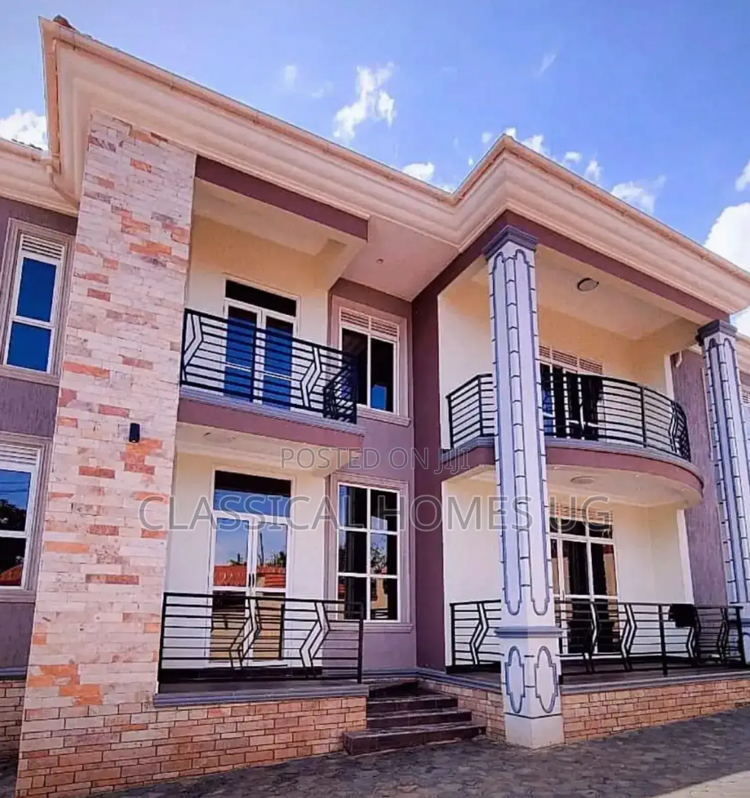 5bdrm Duplex in Akright Bwebajja, Central Division for rent