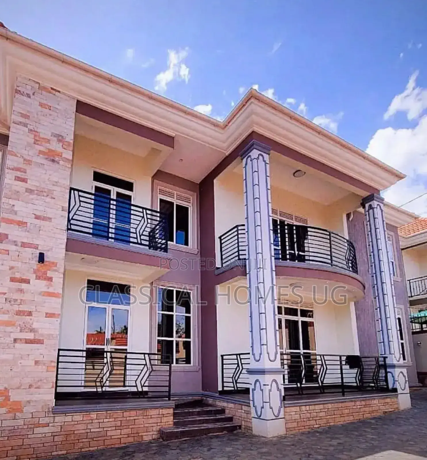 5bdrm Duplex in Akright Bwebajja, Central Division for rent