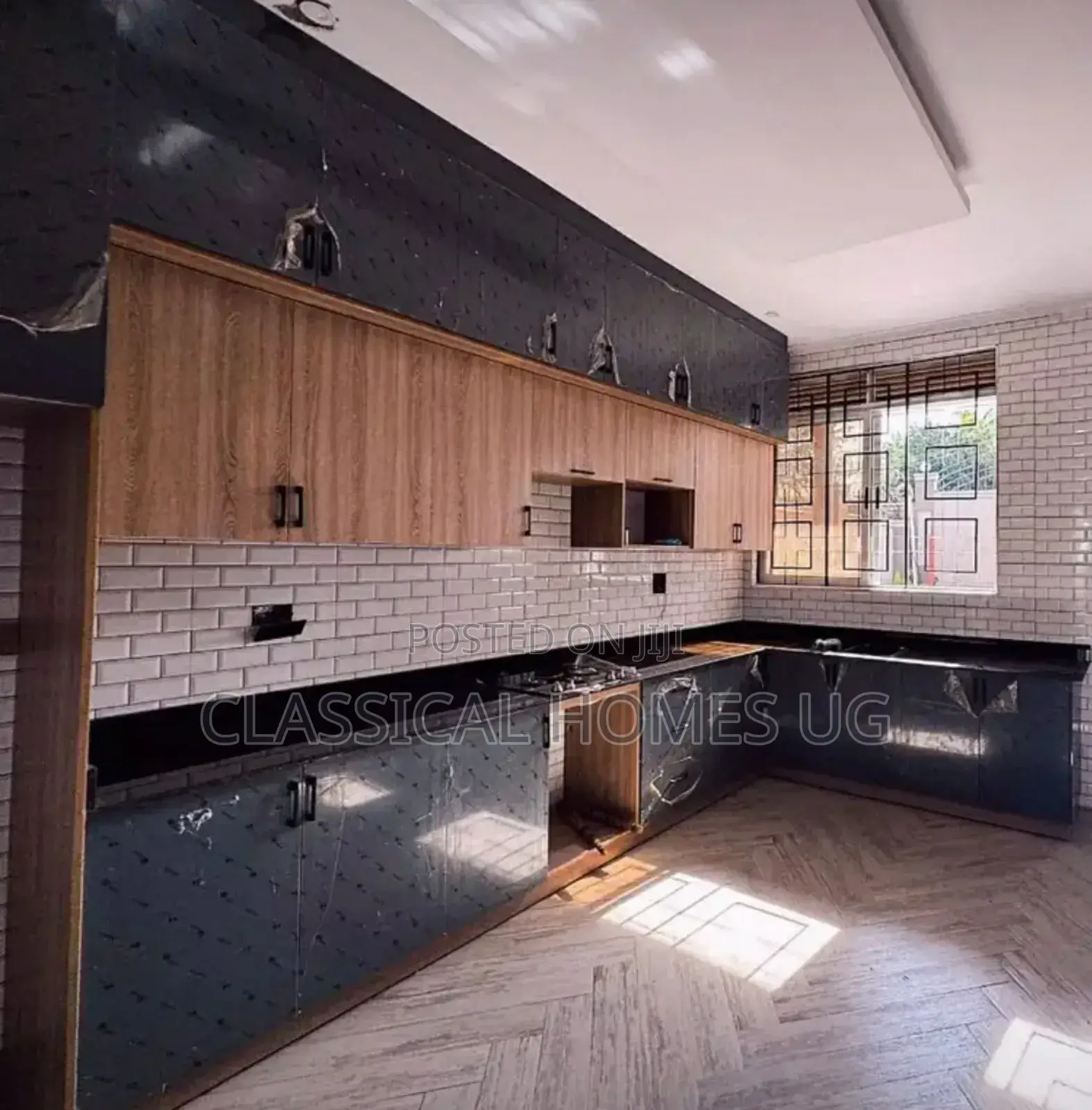 5bdrm Duplex in Akright Bwebajja, Central Division for rent