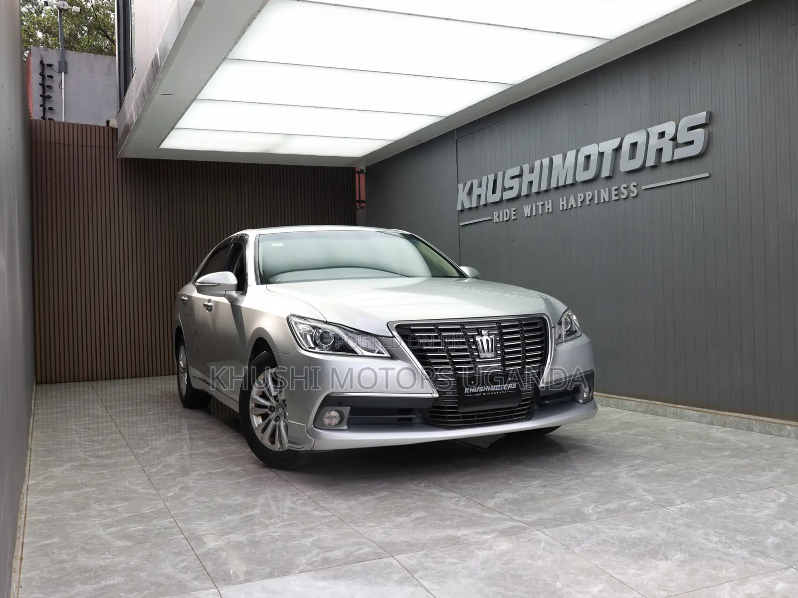 Toyota Crown 2013 Gray