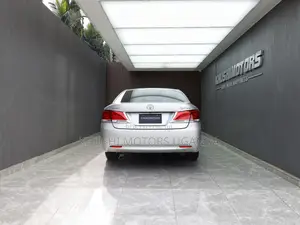 Toyota Crown 2013 Gray